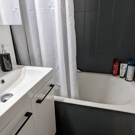 Cabine, Parking, Quartier Falaises - 4 Pers. - Fr-1-880-100 Apartamento
