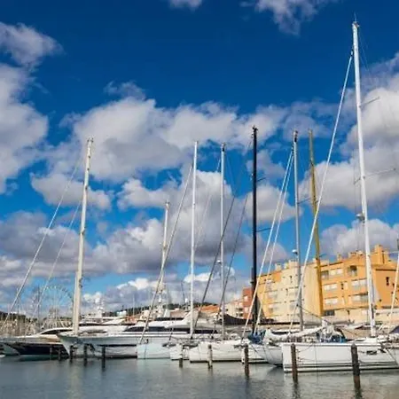 Cabine, Parking, Quartier Falaises - 4 Pers. - Fr-1-880-100 Apartamento *